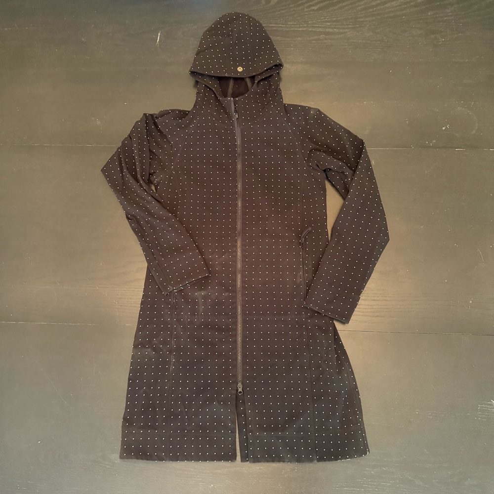 Lululemon Apres Yoga Jacket Black with PolkaDots Size US 4
